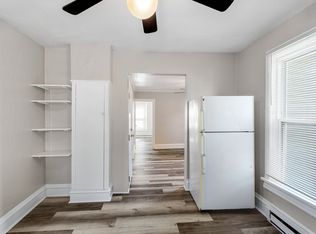 615 Monroe St #2B-1BA-600SQFT, Oshkosh, WI 54901