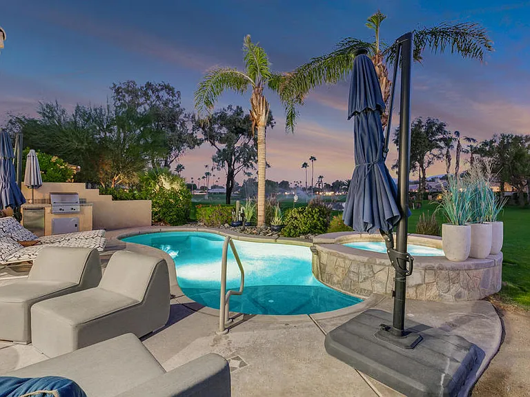 67361 N Laguna Dr — Photo 10