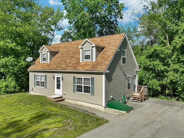 29 Lawrence Rd, Salem, NH 03079