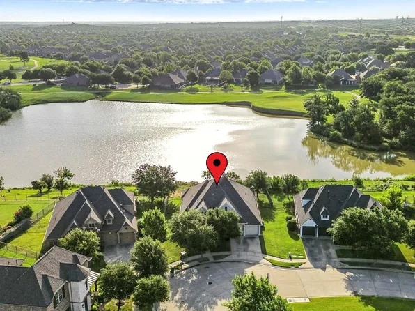 8120 Tyler Dr, Lantana, TX 76226