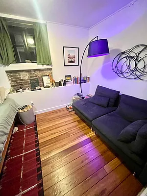 Rented by Nooklyn NYC LLC | media 43