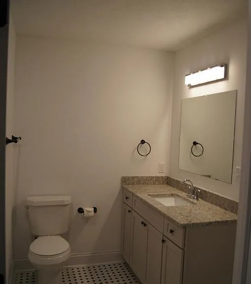 6990 Greenwich Rd — Photo 14