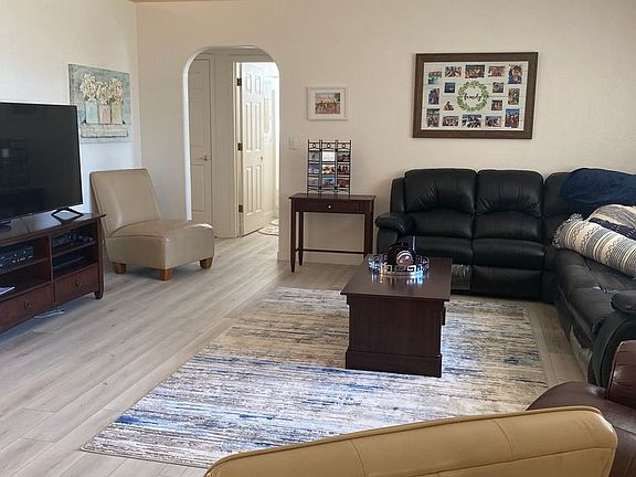 4th image of 3356 Saddleback Dr