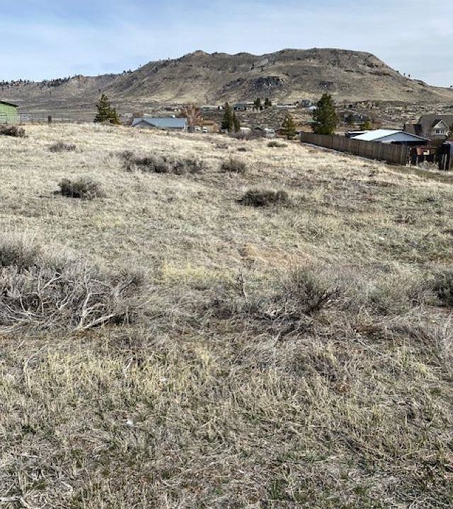 2nd image of 771 Meadow View Ln