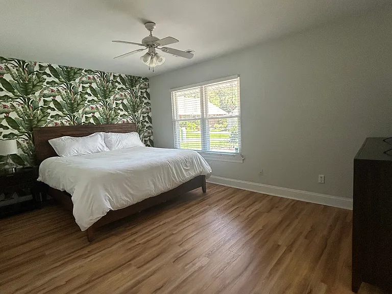 1112 Daffodil Ln — Photo 6