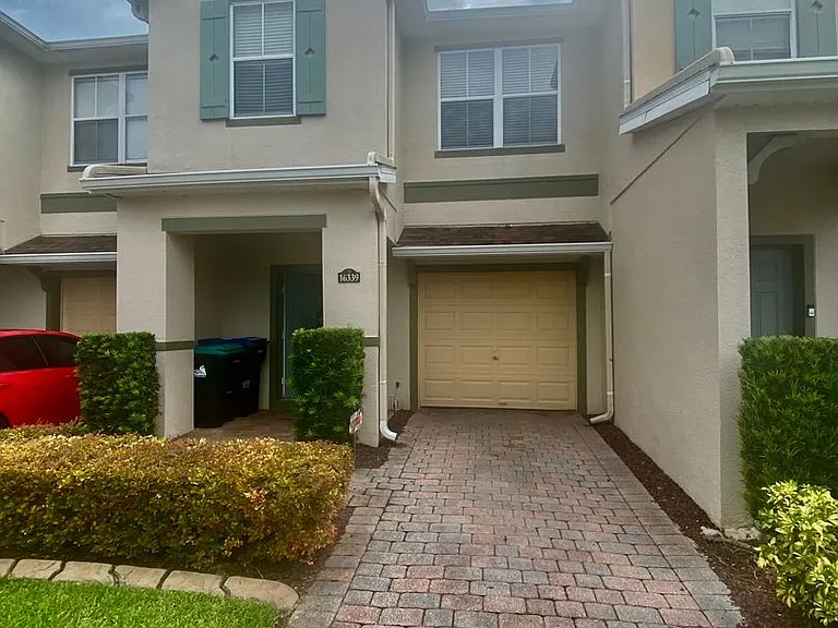 16339 Old Ash Loop — Photo 1