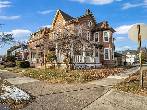 2nd image of 3330 Derry St