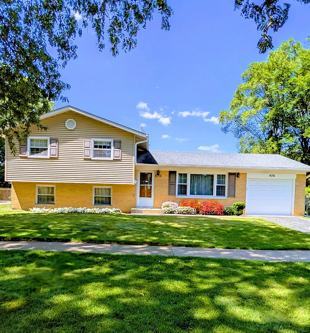 3 bed, 1.5 bath, 1625 sqft, $2,900 — Photo 2