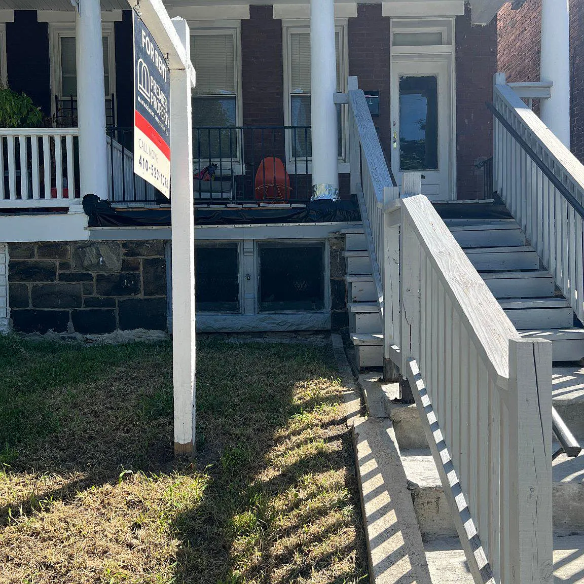 1 bed, 1.0 bath, 1302 sqft, $1,000 — Photo 2