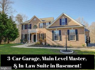 140 Lorins Dr, Huntingtown, MD 20639