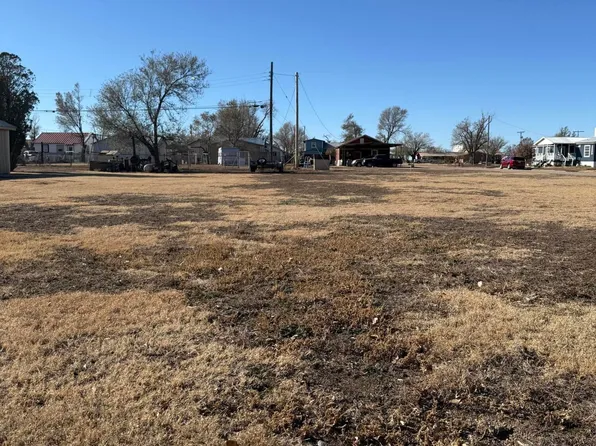 200 Avenue L, Sunray, TX 79086