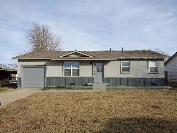 208 Oak Ave, Elgin, OK 73538