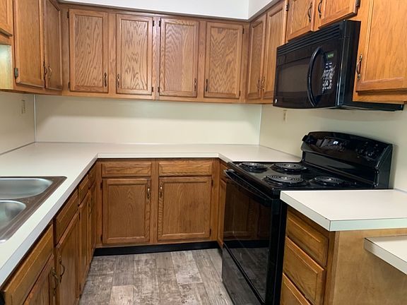 5th image of 703 S 28th St #A