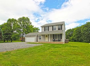 508 Weir Mountain Rd, Gilbert, PA 18331