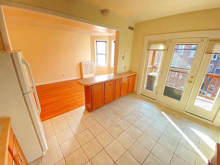 1138 Commonwealth Ave — Photo 14
