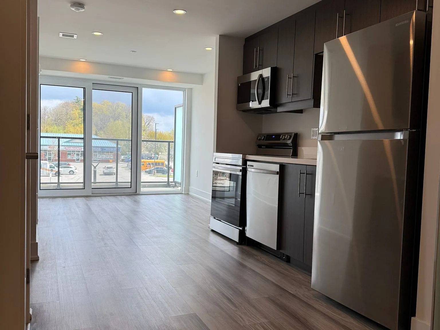 1 bed, $1,850 — Photo 3