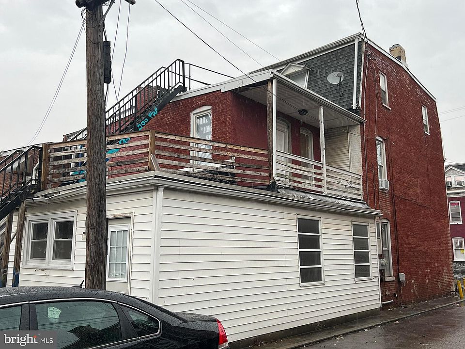 Building Photo 4