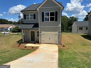 17 Taylor St, Toccoa, GA 30577