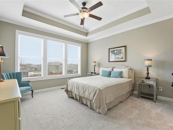 5th image of 109 SE Riley St