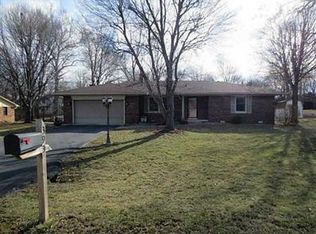 393 Shadow Rd, Greenwood, IN 46142