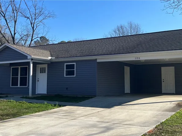106 Simpson St, Westminster, SC 29693