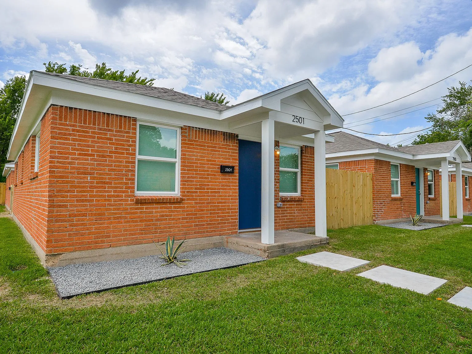 2501 McKee St — Photo 4