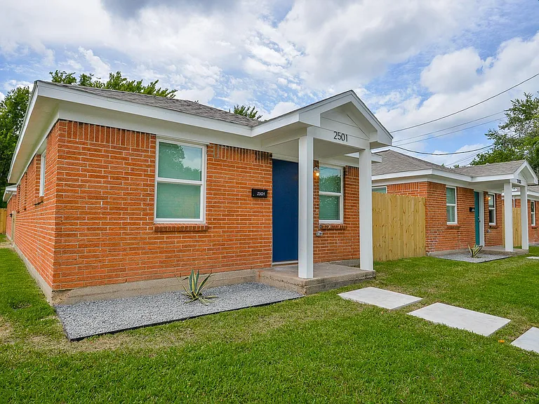 Front houses have walkways to street parking.
