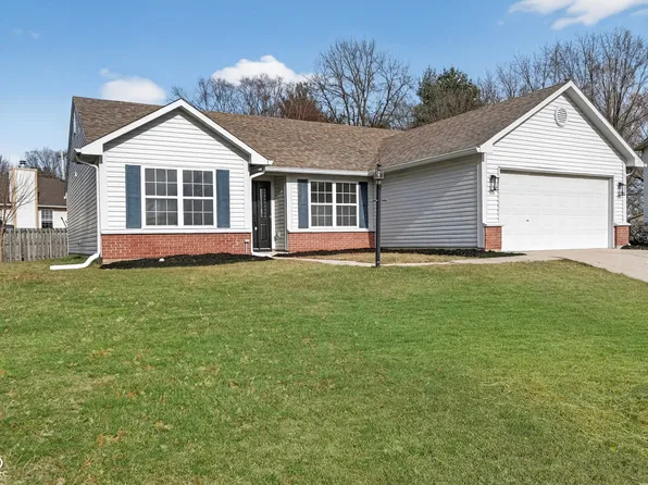 4624 Walker St, Greenwood, IN 46143