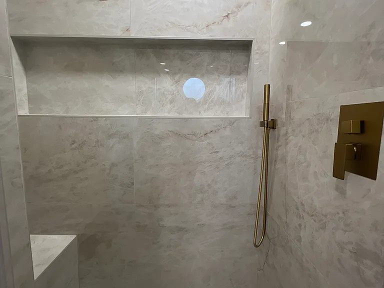 601 N Riverside Dr — Photo 27