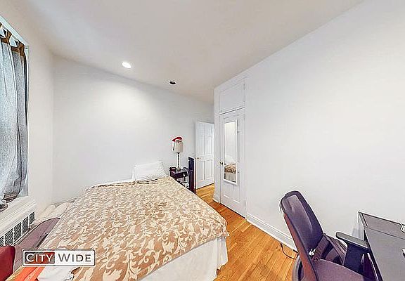 4th image of 1441 York Ave APT 5rn