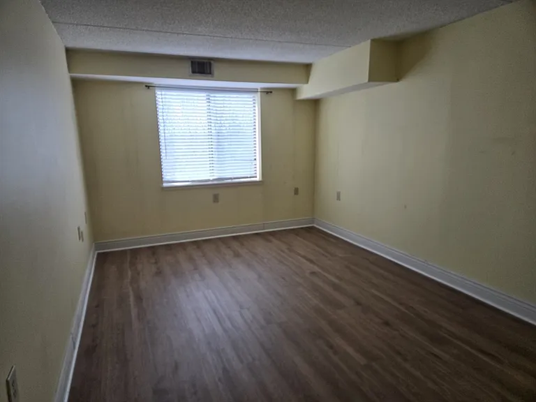 20-30 Daniels St #607 — Photo 4
