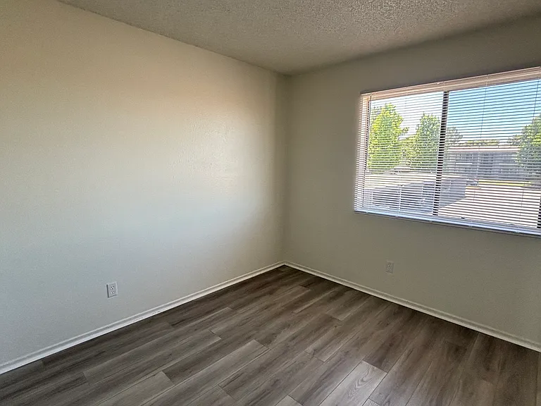 1134 E Avenue Q #5 — Photo 9