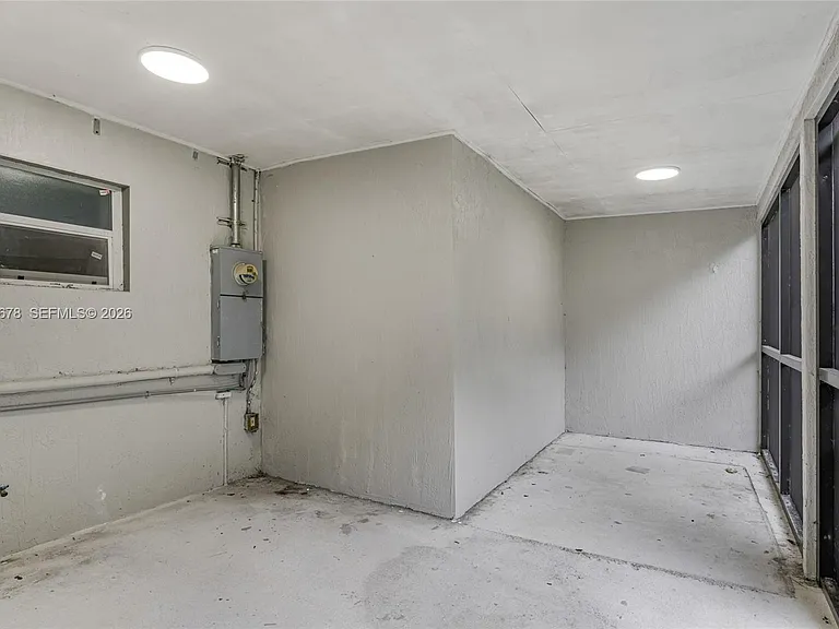2290 Rutland St — Photo 24
