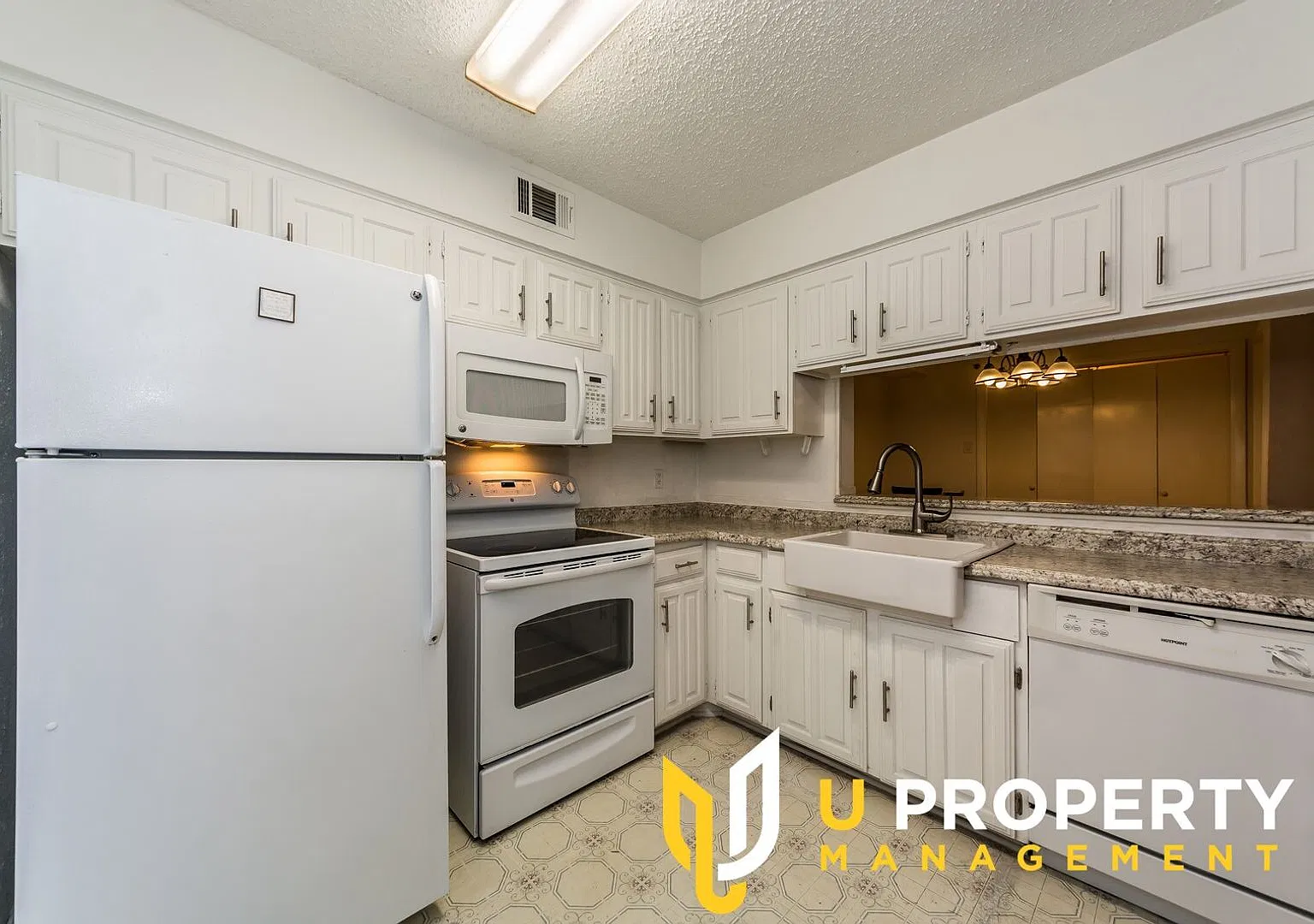 Cozy Condo in Richardson with W/D and refrigerator included! — Photo 2