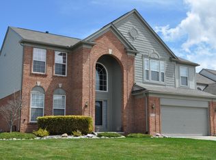 34550 Fontana Dr, Sterling Heights, MI 48312