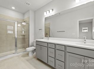 2314 Donnelly Hills Ln, Charlotte, NC 28262