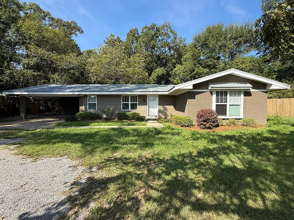 4805 Highway 589