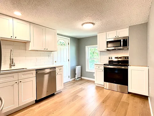 46-52 Main St #2-R Photo 1