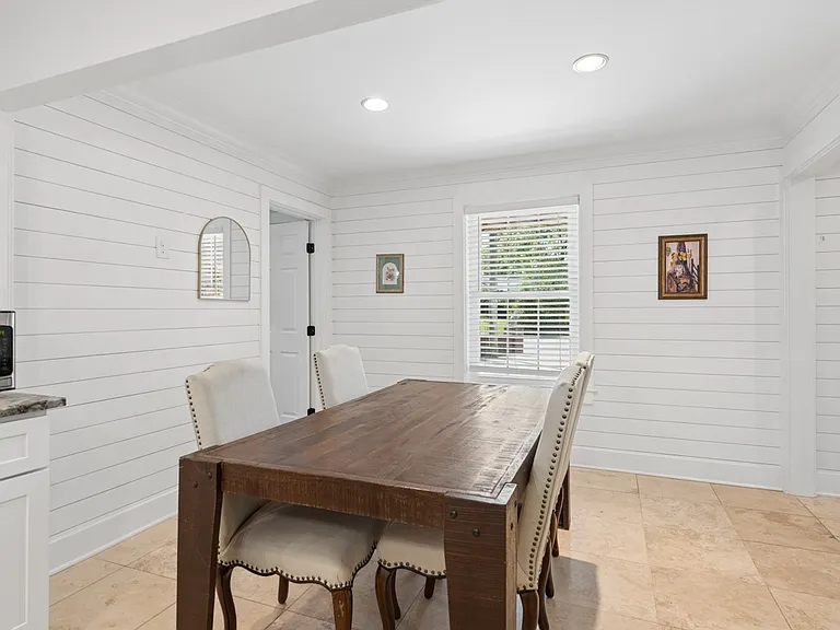 4036 Creekside Dr — Photo 12