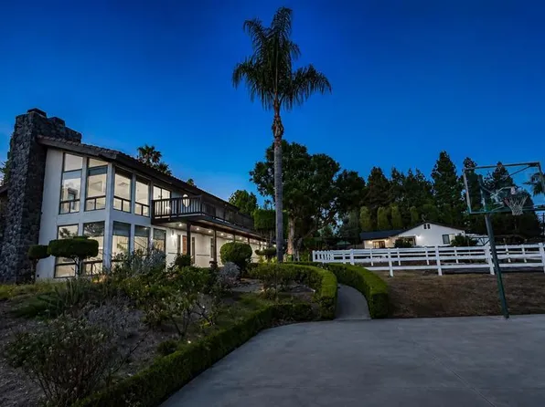 11370 Brainard Ave, Sylmar, CA 91342