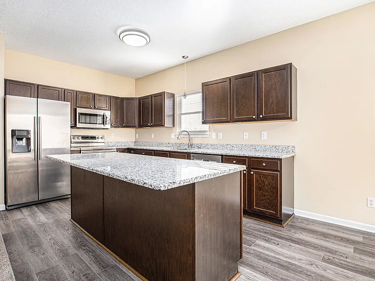 8332 N Nodaway Ave — Photo 8