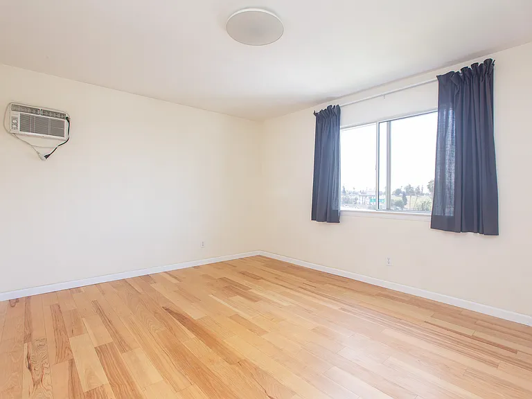 226 Dickerson Ave — Photo 19