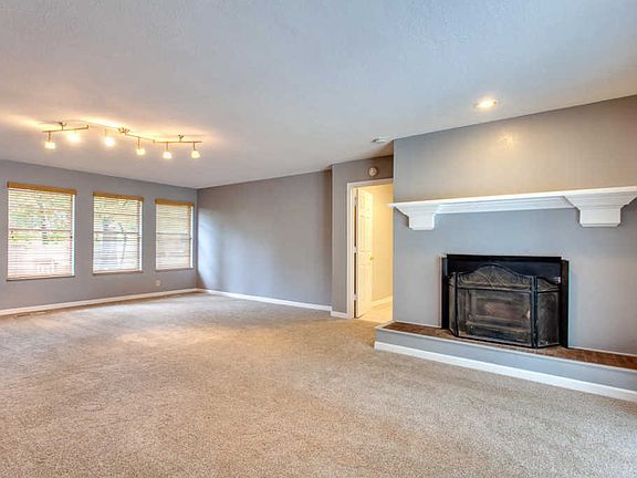 3rd image of 1532 La Paloma Dr