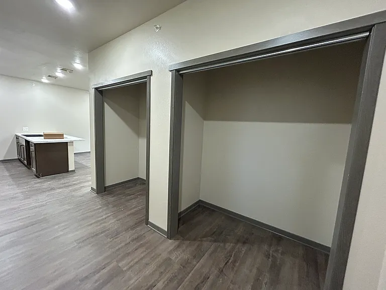 6950 Hickman Rd #302A — Photo 4