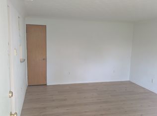 3447 Meridocia St APT C, Alton, IL 62002
