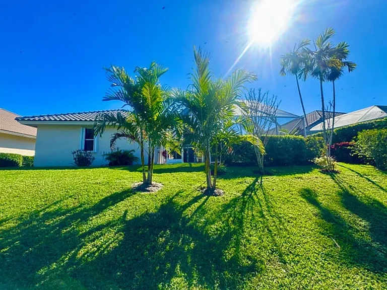 7686 La Corniche Cir — Photo 12