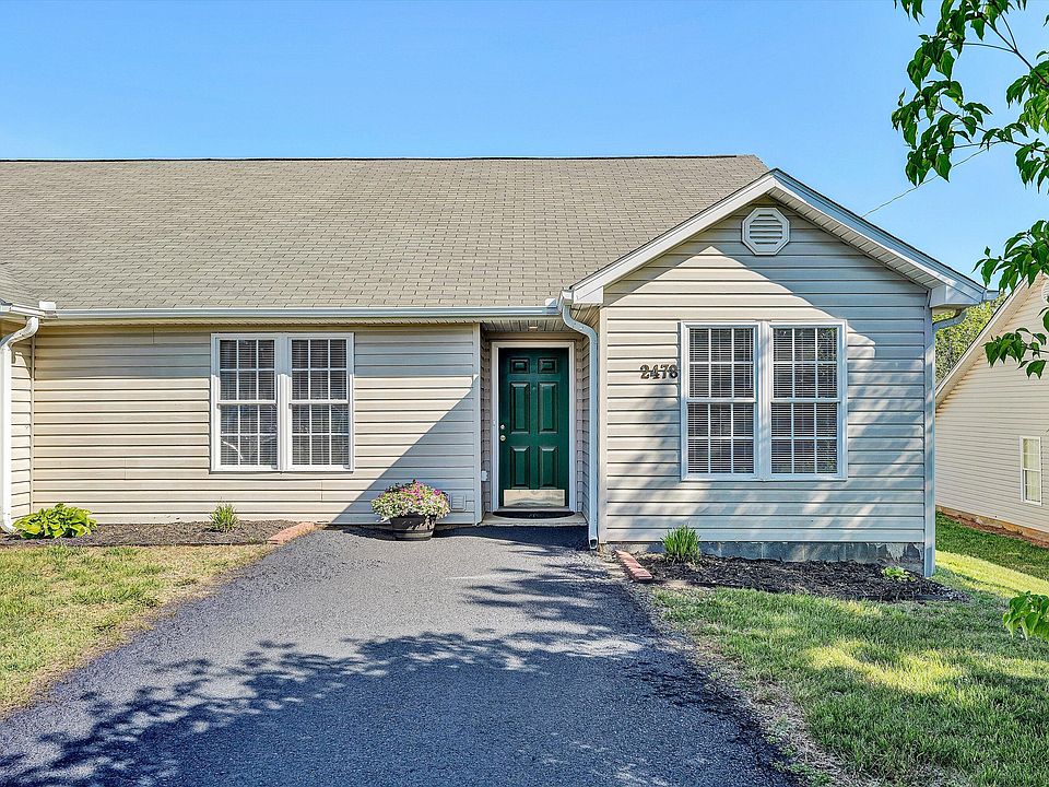 1st image of 2478 Tuckawana Cir NW