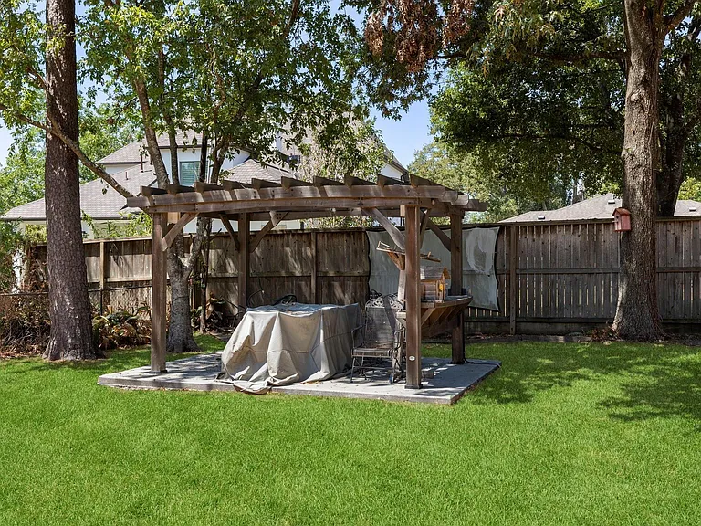 1802 Turnpike Rd — Photo 46