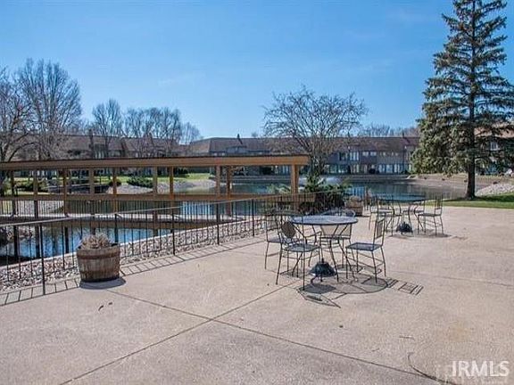 3rd image of 1935 New London Ct #3-apt A