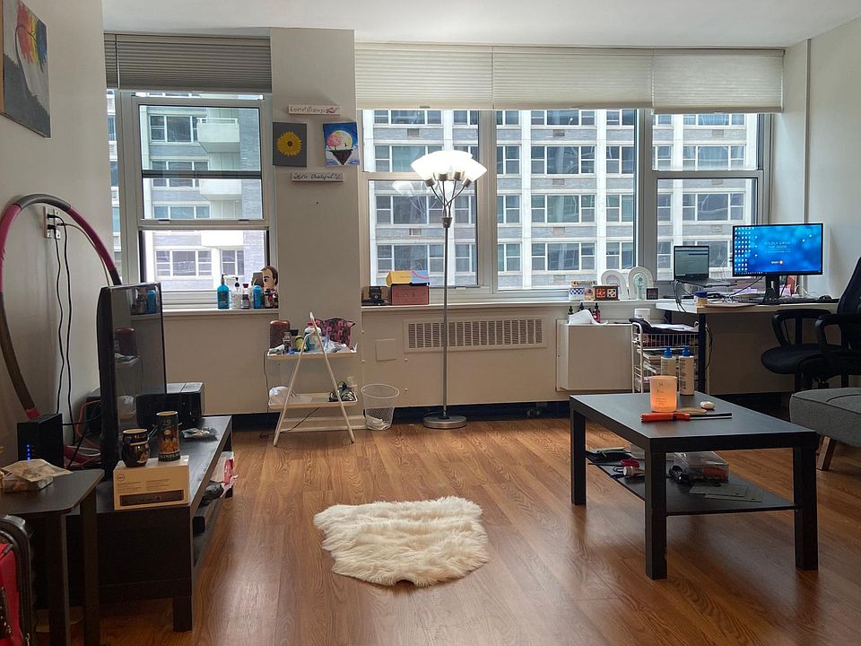 1st image of 4250 N Marine Dr APT 525
